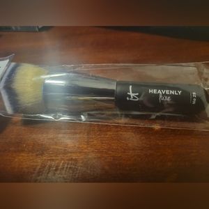 Heavenly luxe no 29 makeup brush